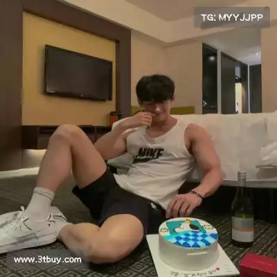杨蕾凤